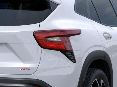 New 2026 Chevrolet Trax RS w/ Sunroof Package image 43