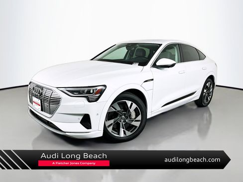 Used 2020 Audi e-tron Premium Plus image 1