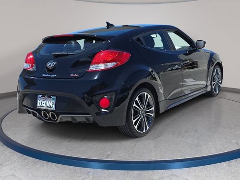Used 2016 Hyundai Veloster Turbo FWD image 6