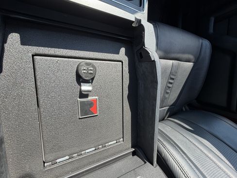 Used 2019 Ford F150 XLT w/ Equipment Group 302A Luxury AWD/4WD image 36