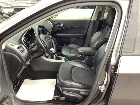 Certified 2019 Jeep Compass Latitude w/ Cold Weather Group image 10