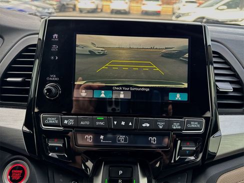Used 2021 Honda Odyssey EX image 17