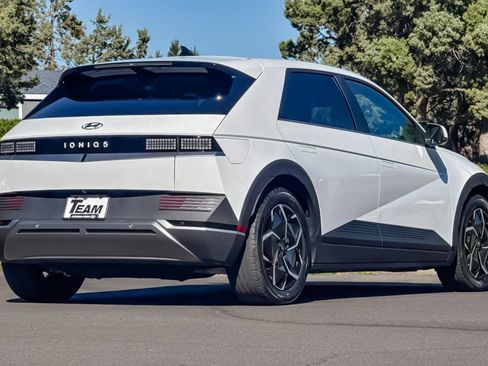Certified 2024 Hyundai Ioniq 5 SE RWD image 4