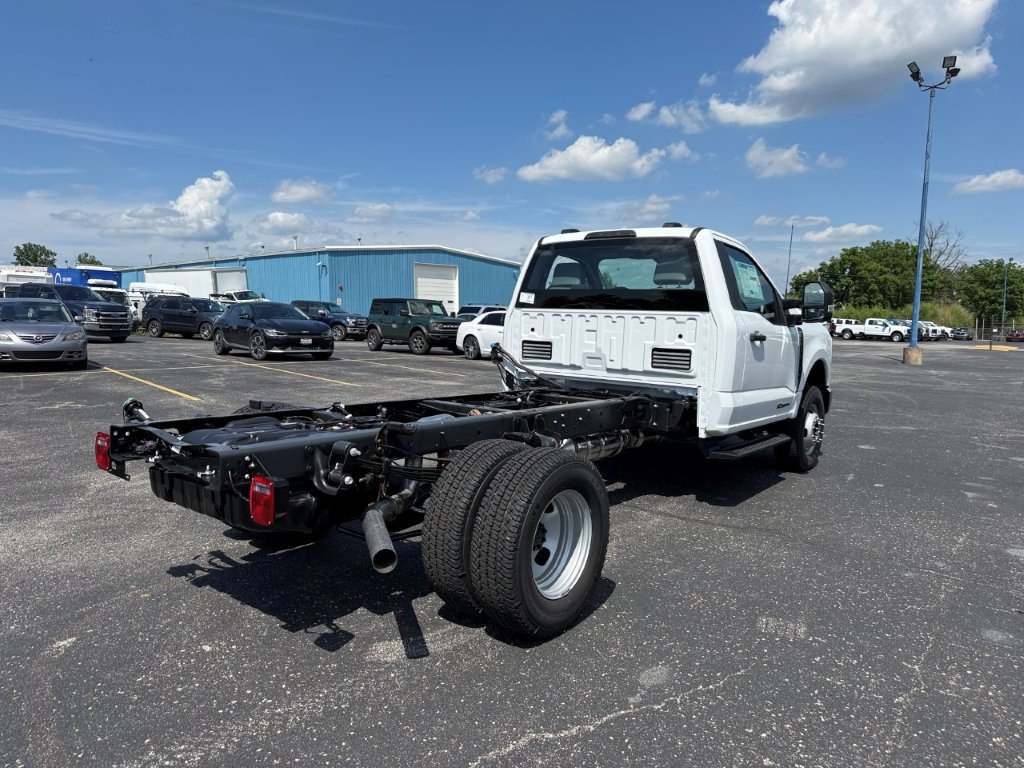 New 2026 Ford F350 XL w/ XL Chrome Package AWD/4WD image 6