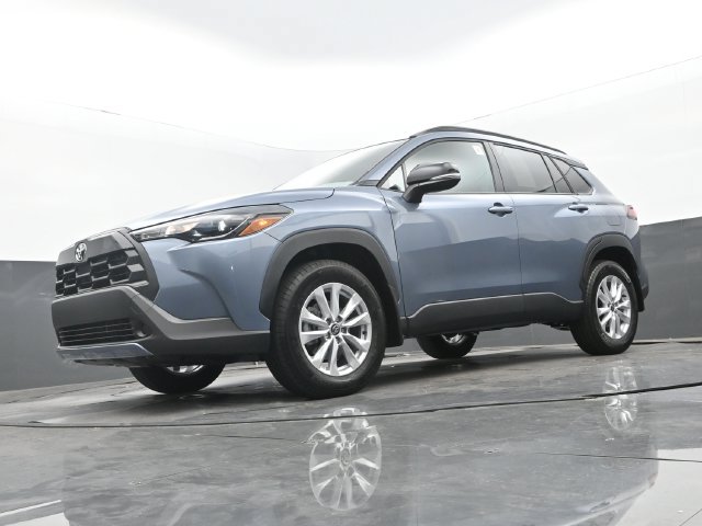 Used 2026 Toyota Corolla Cross LE w/ Moonroof Package FWD image 26