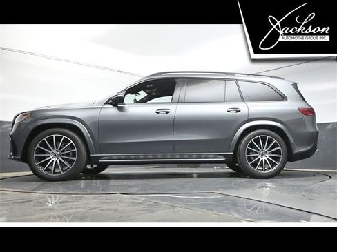 Used 2025 Mercedes-Benz GLS 450 4MATIC image 37