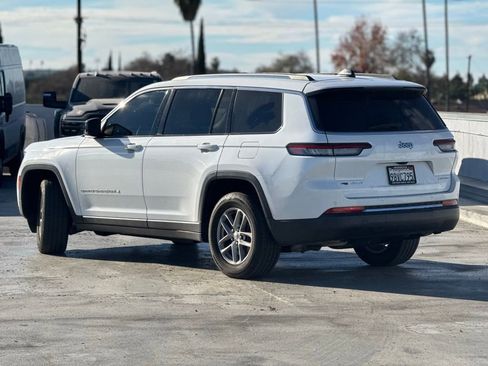 Used 2022 Jeep Grand Cherokee L Laredo w/ Luxury Tech Group I image 3