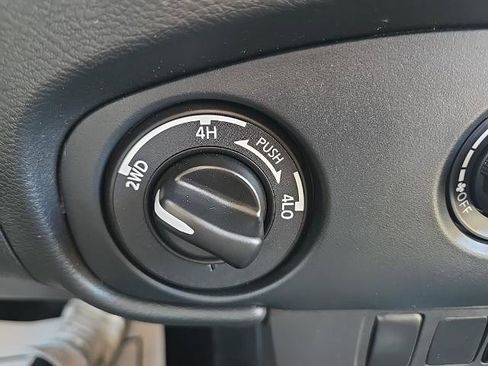 Certified 2022 Nissan Frontier SV w/ Technology Package image 22