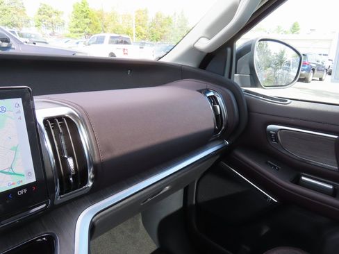 New 2025 Ford Expedition Platinum w/ Platinum Ultimate Package image 12