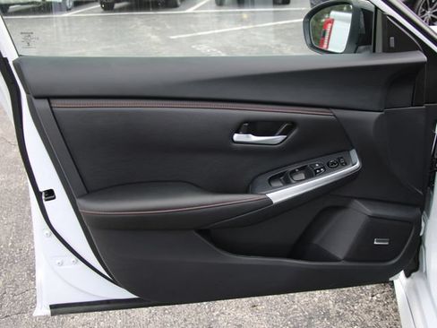Certified 2025 Nissan Sentra SR w/ SR Premium Package FWD image 14
