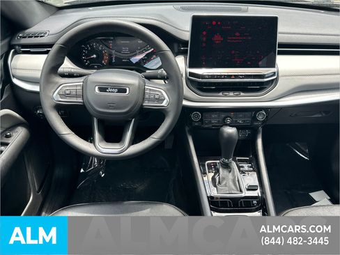 Used 2025 Jeep Compass Limited AWD/4WD image 24
