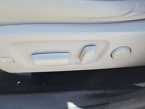 Used 2018 Toyota Highlander XLE FWD image 15