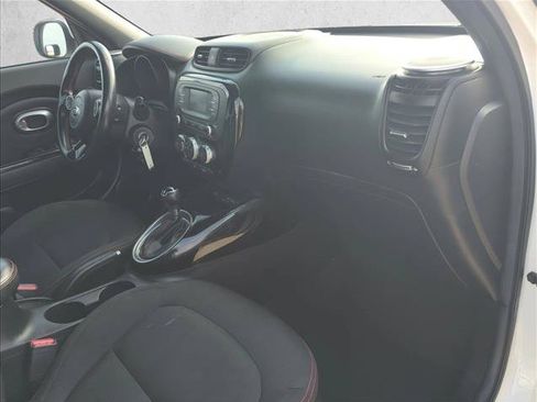 Used 2016 Kia Soul + w/ Soulful Package FWD image 20