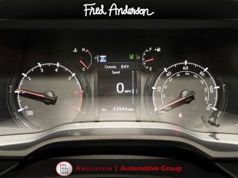 Used 2023 Toyota 4Runner SR5 Premium AWD/4WD image 18