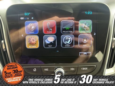 Used 2018 Chevrolet Malibu LT FWD image 32