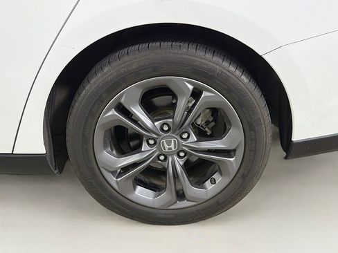 Used 2023 Honda Accord EX image 29