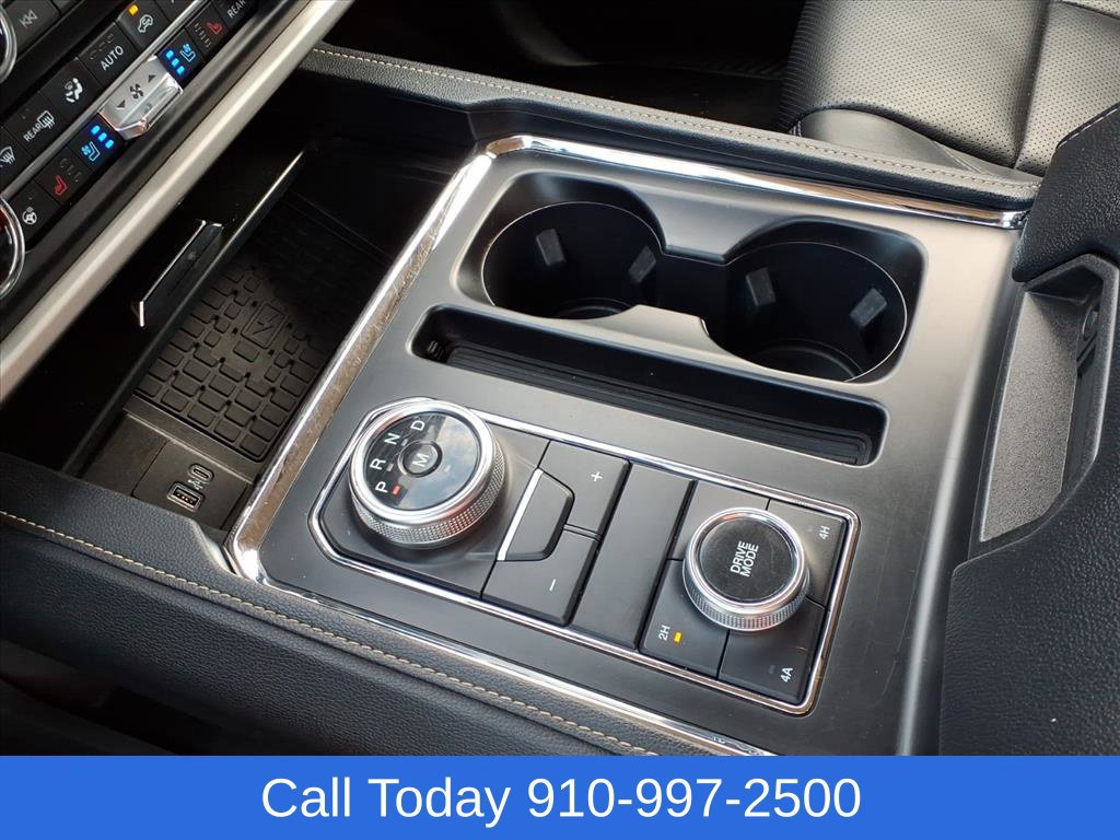 Used 2022 Ford Expedition XLT AWD/4WD image 16