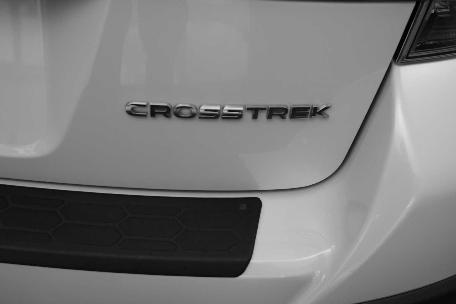 Used 2020 Subaru Crosstrek 2.0i Premium w/ Moonroof Package 2 AWD/4WD image 7
