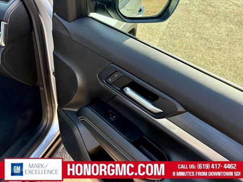 Used 2025 GMC Terrain Elevation image 23