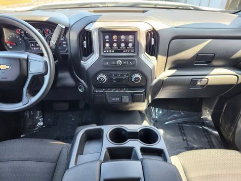 Used 2023 Chevrolet Silverado 1500 Custom AWD/4WD image 12