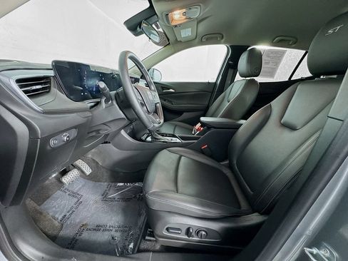 Used 2024 Buick Encore GX Sport Touring w/ Comfort Package FWD image 12