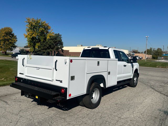 New 2026 Ford F350 XL w/ XL Chrome Package AWD/4WD image 2
