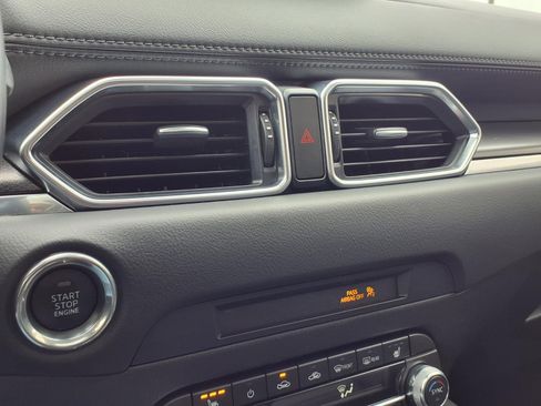 Used 2025 MAZDA CX-5 Carbon Edition image 13