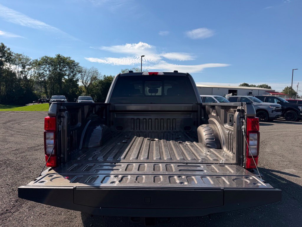 Used 2021 Ford F250 Lariat w/ Lariat Value Package AWD/4WD image 16