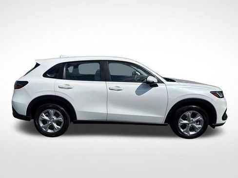 Certified 2025 Honda HR-V LX image 6