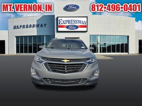 Used 2018 Chevrolet Equinox LT w/ Sun & Infotainment Package AWD/4WD image 3