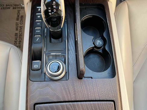 Used 2018 Maserati Quattroporte S RWD image 18