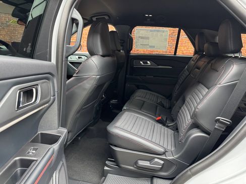 New 2026 Ford Explorer ST-Line w/ ST-Line Street Pack AWD/4WD image 23