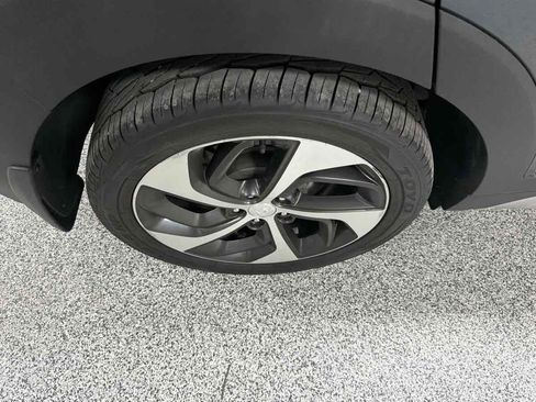 Used 2017 Hyundai Tucson Limited w/ Limited Ultimate Package 03 FWD image 43
