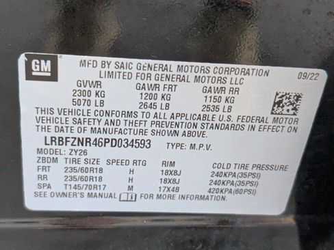 Used 2023 Buick Envision Essence FWD image 35