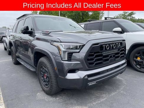 Used 2025 Toyota Sequoia TRD Pro AWD/4WD image 5