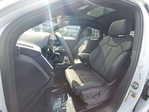 Certified 2023 Audi Q5 2.0T Prestige w/ Prestige Package AWD/4WD image 15