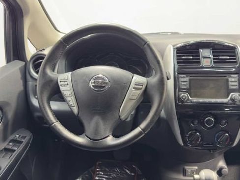 Used 2018 Nissan Versa Note SV FWD image 18