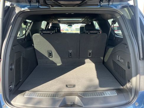 New 2026 GMC Yukon XL Denali w/ Denali Reserve Package image 23