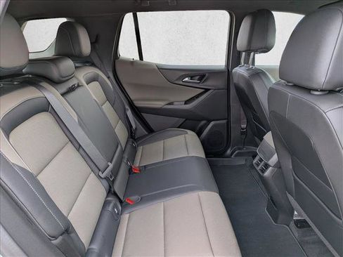 Used 2026 Chevrolet Equinox LT w/ Convenience Package II image 20