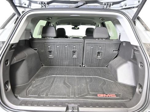 Used 2024 GMC Terrain SLE w/ Driver Convenience Package AWD/4WD image 16