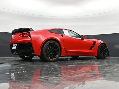 Used 2017 Chevrolet Corvette Grand Sport RWD image 38