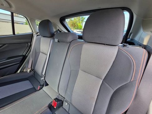 Used 2023 Subaru Crosstrek 2.0i Premium image 19