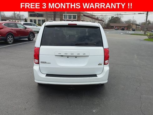 Used 2019 Dodge Grand Caravan SXT image 7
