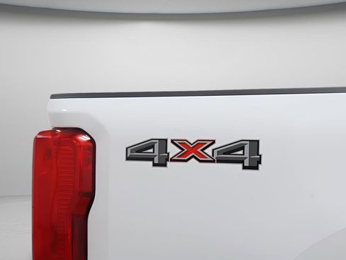 Used 2024 Ford F250 XLT image 27