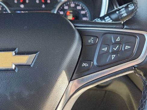 Used 2024 Chevrolet Equinox LT FWD image 40