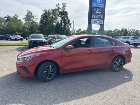 Used 2022 Kia Forte LXS FWD image 11