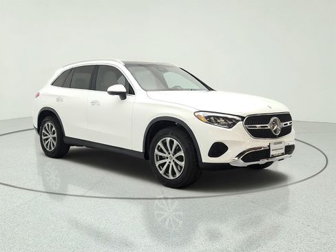Certified 2026 Mercedes-Benz GLC 300 4MATIC image 3