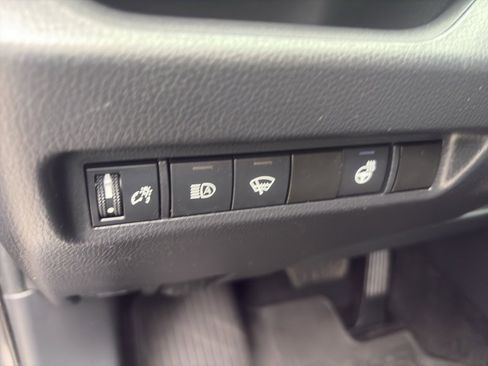 Used 2021 Toyota RAV4 XLE w/ XLE Grade Weather Package image 21