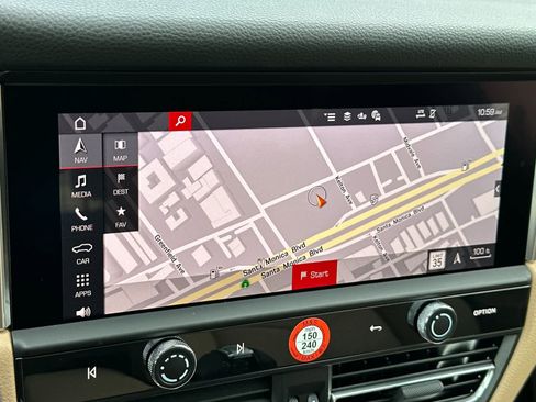 New 2026 Porsche Macan image 21