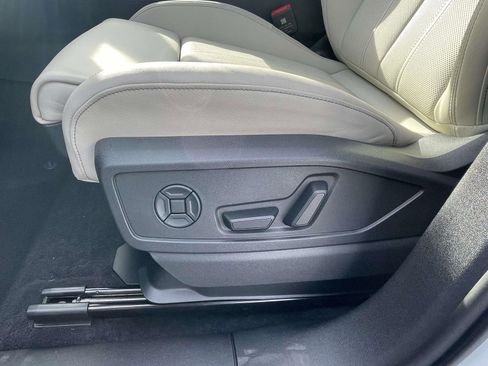 New 2025 Audi Q5 Premium Plus image 19